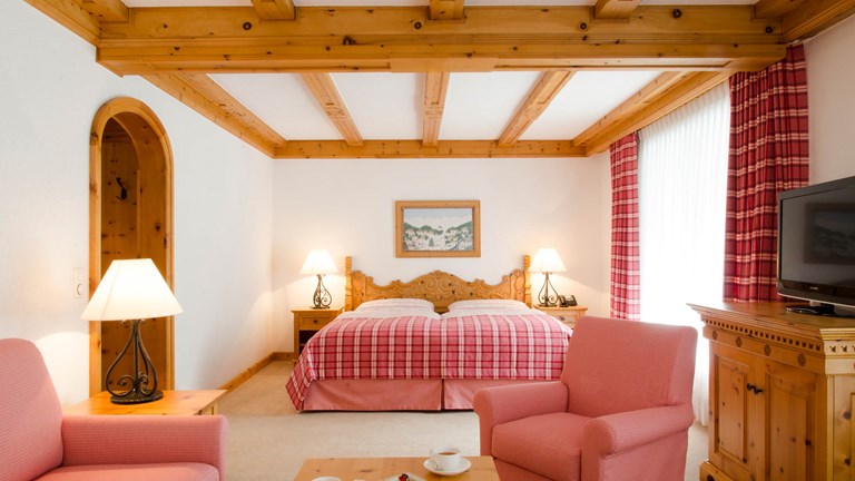 02 Junior Suite Crystal Hotel Stmoritz