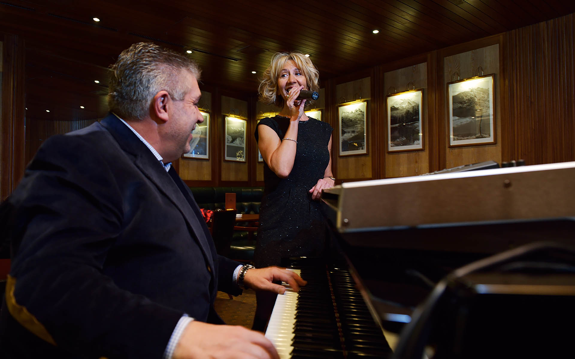 05 Crystal Piano Bar Crystal Hotel Stmoritz